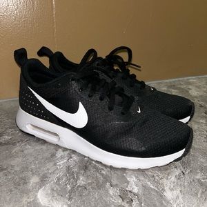 Women’s Nike Air Shoes